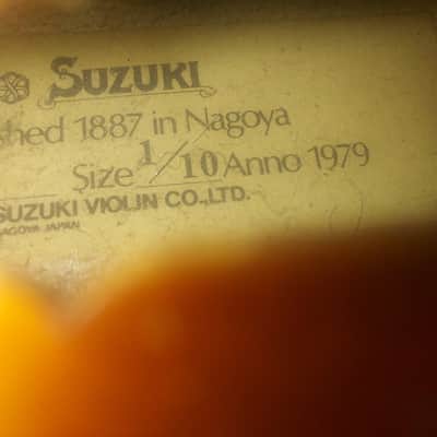 Suzuki Model 220 (1/10 Size) Violin, Japan, 1979 with case & bow image 2