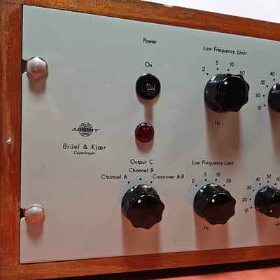 Ultra Rare Vintage Brüel & Kjær Type 2622 Dual Channel Vacuum Tube Preamplifier - Excellent image 2
