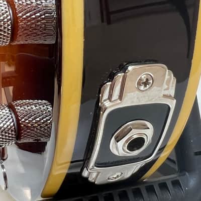 Duesenberg Violin Bass - 2-tone sunburst image 14