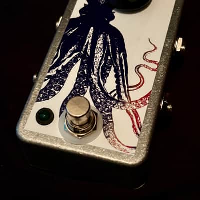 Saturnworks Booster Looper True Bypass Loop Switch with a Clean Boost Guitar Pedal - Handcrafted in California image 1