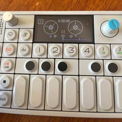 Teenage Engineering OP-1 Portable Synthesizer Workstation 2011 - Present - White image 4