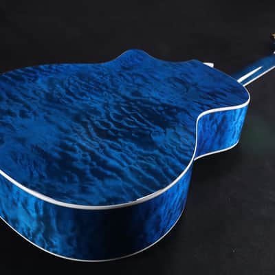 Taylor Custom Shop Grand Auditorium Spruce Top Quilt AAA Maple Back & Sides with Hardcase Transparent Blue 092 image 5