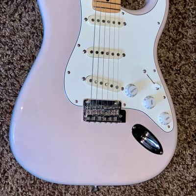 2022 Fender Junior Collection  Stratocaster Satin Shell Pink electric guitar made in japan MIJ image 6