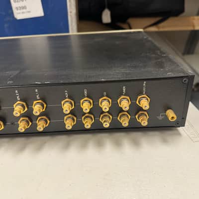 Conrad-Johnson PF-R pfr Line-Stage Preamplifier image 15