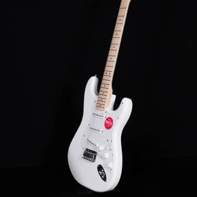Squier Sonic Stratocaster HT, Maple FB, Arctic White image 6