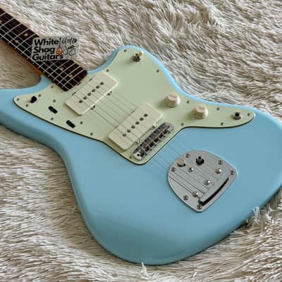 Fender Vintera III Mid '60s Jazzmaster Sonic Blue Electric Guitar image 2