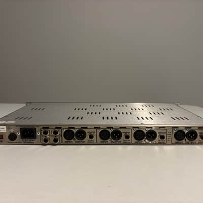 API 3124MV Discrete 4 Channel Mic/Line Pre with Variable Output, aux and Stereo Mix image 3