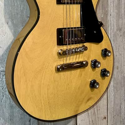 Stunning 2026 Gibson Les Paul Standard '60s Mahogany Top, TV Yellow Black Binding, Beyond Mint ! image 3