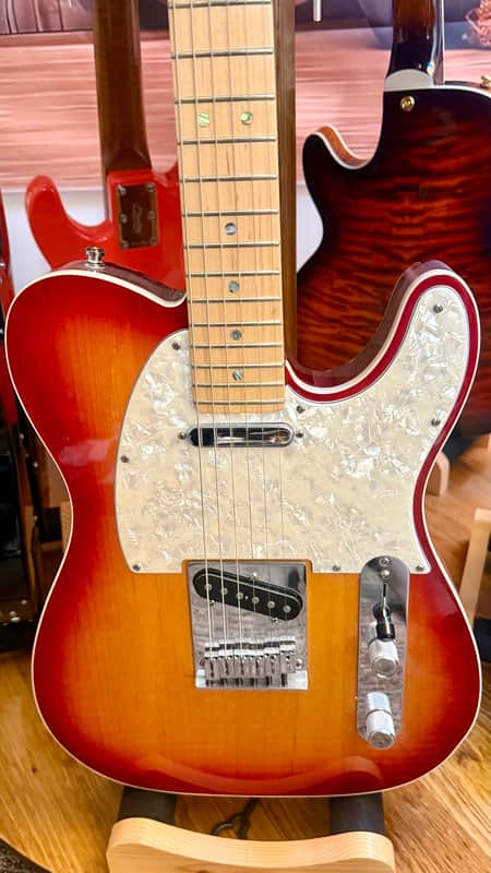 Fender テレキャスター American Deluxe サンバースト Fender American Deluxe Telecaster 2004 - 2010 | Reverb Canada