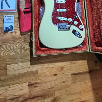Fender American Deluxe Stratocaster 2005-2006 - Blonde image 8