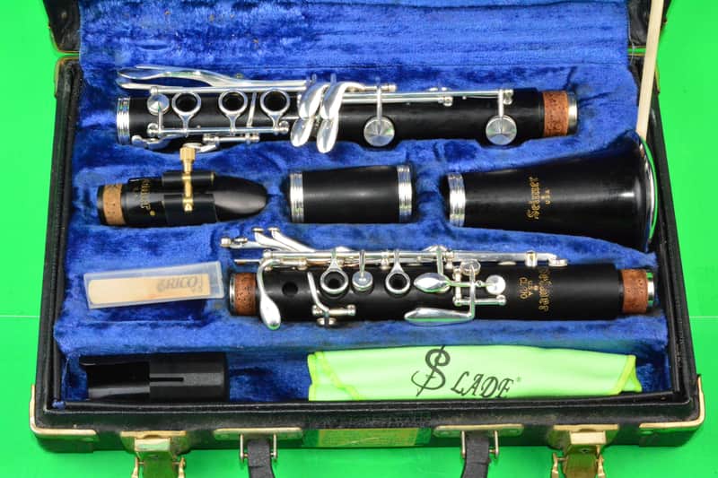 Selmer CL210 - Intermeadiate Level Grenadilla Wood Clarinet - Silver Plated Keys, New Pads image 1