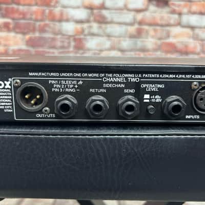 dbx 1066 image 11