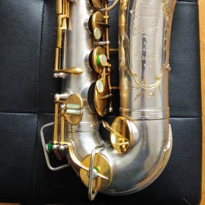 Pierret Vibrator Alto Saxophone with Virtuor 1930s silver / gold plated image 12