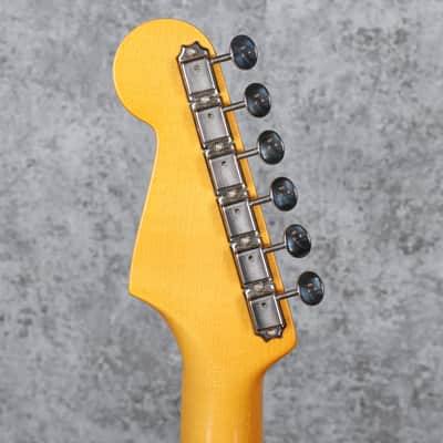 Fender Eric Johnson Stratocaster  Maple Fretboard 2017 Two Tone Sunburst image 11