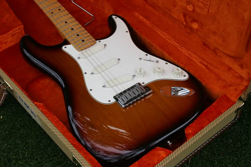 Fender American Stratocaster Plus 1987 Low E4 serial number. image 1