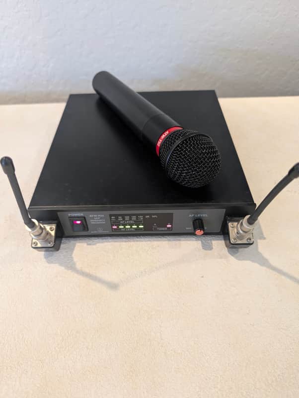Audio-Technica ATW-R14 UHF Diversity Wireless Receiver w/ ATW-T52 Handheld Mic – Tested image 1