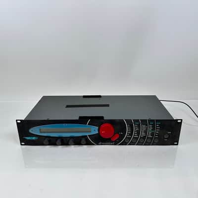 Waldorf Microwave II Rackmount Wavetable Synthesizer