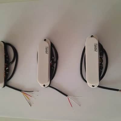 Handmade prewired SSS NEODYMIUM Stacked coils PU's Strat pickguard with HB split on N&B, volume TR BL and mid PU cutoff switch image 10