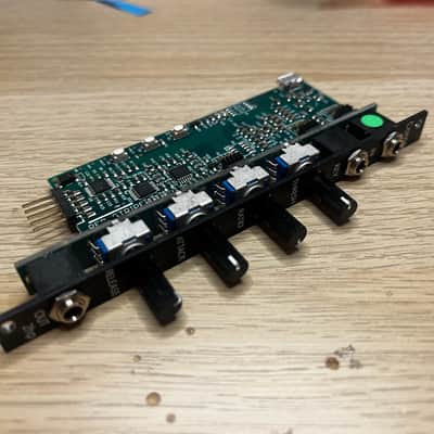 2hp Comp 2020 - Black panel image 2