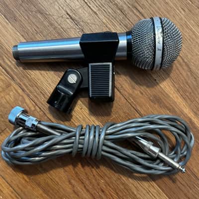 Vintage 1960’s Shure 585SA “Unisphere A” Dynamic Microphone with Cable + Clip. image 2