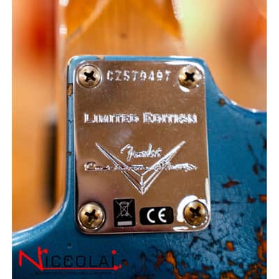 Fender Custom Limited Edition Roasted '60s Stratocaster Super Heavy Relic Aged Lake Placid Blue 3 Color Sunburst image 12