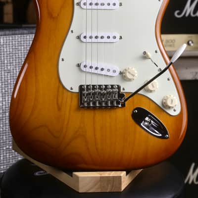 Upgraded Fender Stratocaster American Performer, USA 2020 - Transparent Brown Burst image 2