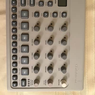 Elektron Model:Cycles *!with carrying case!* Elektron Model:Cycles Groovebox 2020 - Gray image 3