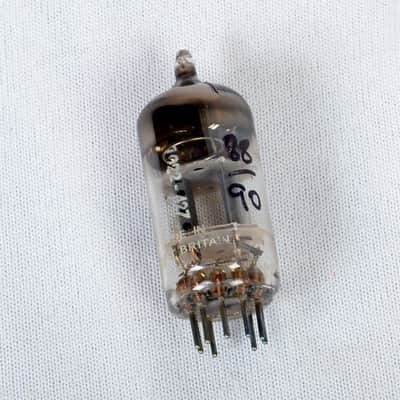 Knight Branded Mullard ECC81 / 12AT7 – Made in Great Britain – Vintage Preamp Tube – Tests Good image 5