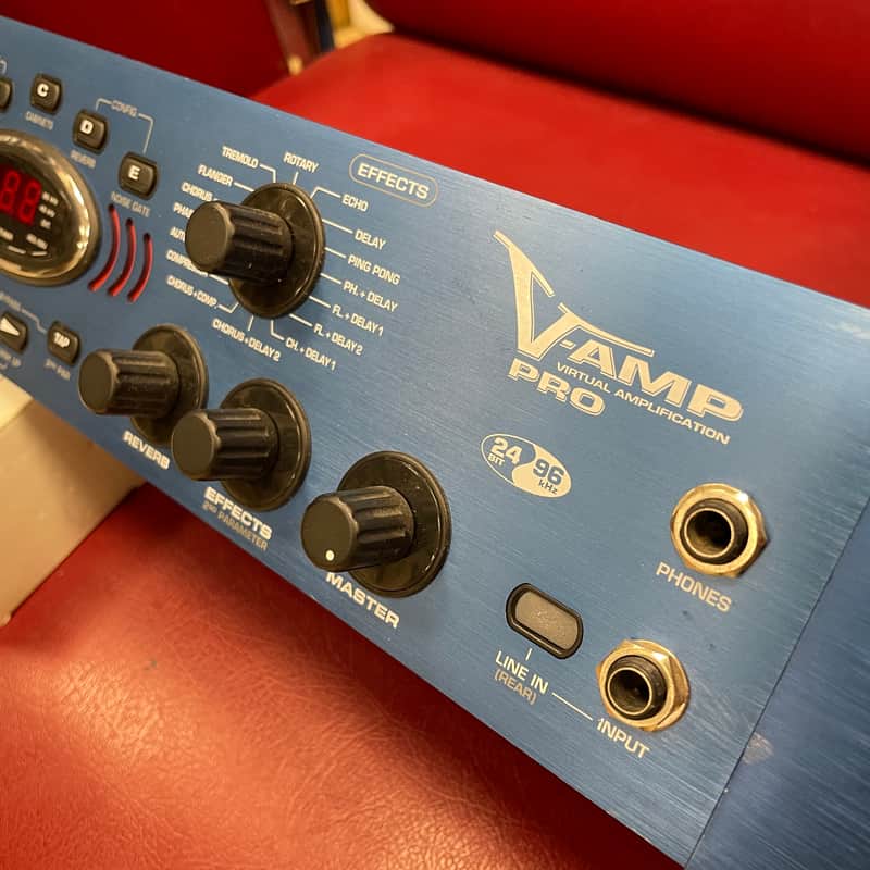 Behringer V-AMP Pro Rackmount Amp Modeler and Multi-Effect