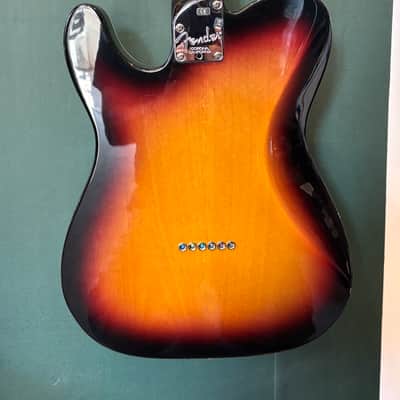Fender American Deluxe Telecaster with Rosewood Fretboard 2005 - 3-Color Sunburst image 9