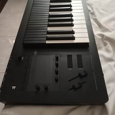 Expressive E Osmose 49-Key 24-Voice Polyphonic Synthesizer 2022 - Present - Black image 1