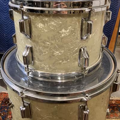 Vintage 1960’s Rogers Holiday Drum Set 20 12 16 Beavertail Lugs image 9