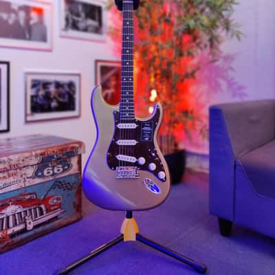 Fender American Professional II Stratocaster® - Firemist Gold, Rosewood Neck image 2