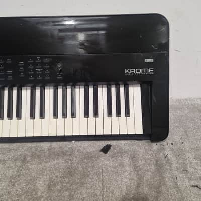 Korg Krome 88 - Digital Piano/Workstation - 88-Key - Dark Metallic - Good w/ Soft Case, Power Supply image 2
