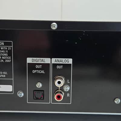 Sony CDP-CE500 2012 - Black image 11