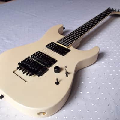 Kramer Glide B-6 1986 Pearl White image 3