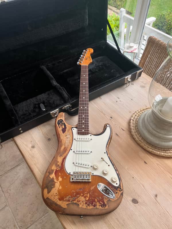 Stevie Ray Vaughan Stratocaster®, Pau Ferro Fingerboard, 3-Color image 1