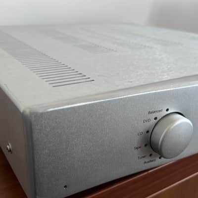 Hegel H1 Mk4 Integrated Amp Amplifier image 2