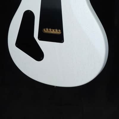 PRS Standard 24 Satin in Pearl White image 7