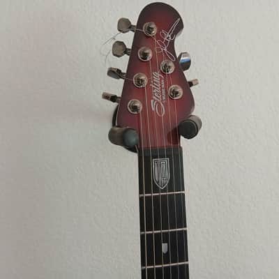 Sterling majesty 2020 - royal red image 2