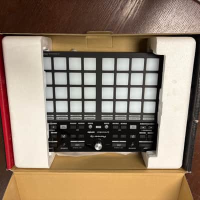 Pioneer DDJ-XP2 DJ Controller- Black image 4