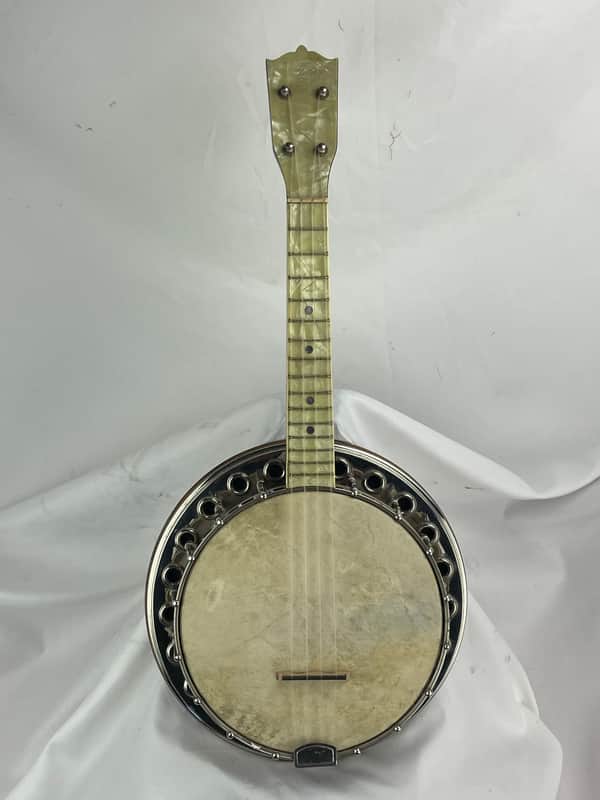 Stromberg-Voisinet Banjo ukulele image 1