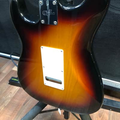 G&L Legacy 97-98 - Sunburst image 13