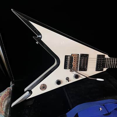 Dean Dimebag Razorback V Electric Guitar Bevel White Pearl w Case image 2