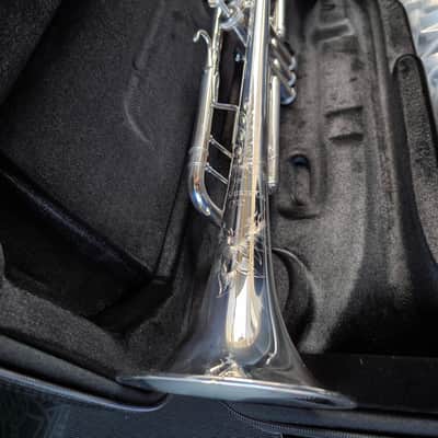 S.E. Shires TRQ10S Series Silver Trumpet - professional image 1