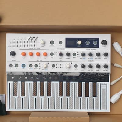 Arturia MicroFreak Vocoder Edition 25-Key Algorithmic Synthesizer 2021 - Present - White image 3