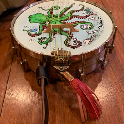 1928 La Pacifica Banjo ukulele hand painted octopus image 5