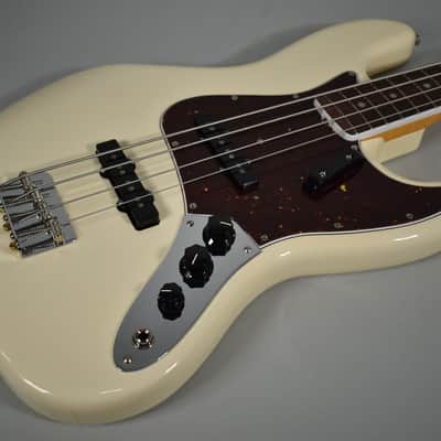 Fender American Vintage II '66 Jazz Bass Olympic White w/OHSC image 9