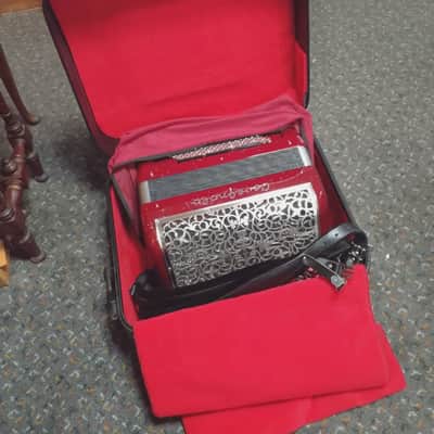 GORGEOUS CAVAGNOLO FRANCE 96 BASS 4 VOICE CHROMATIC ACCORDION COMPACT PRO 8 image 7