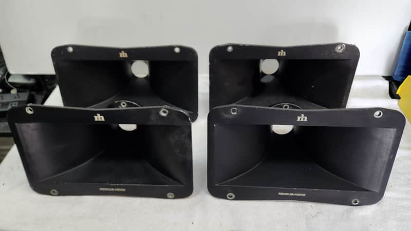 Renkus Heinz Original  2" Throat Horn – 14" x 8" x 6.5" – 2" throat (PAIR) Bild 1